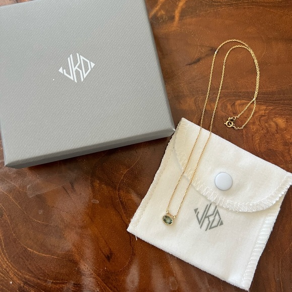 Jennie Kwon Designs East West Green Sapphire Necklace 14k Gold - Picture 2 of 9